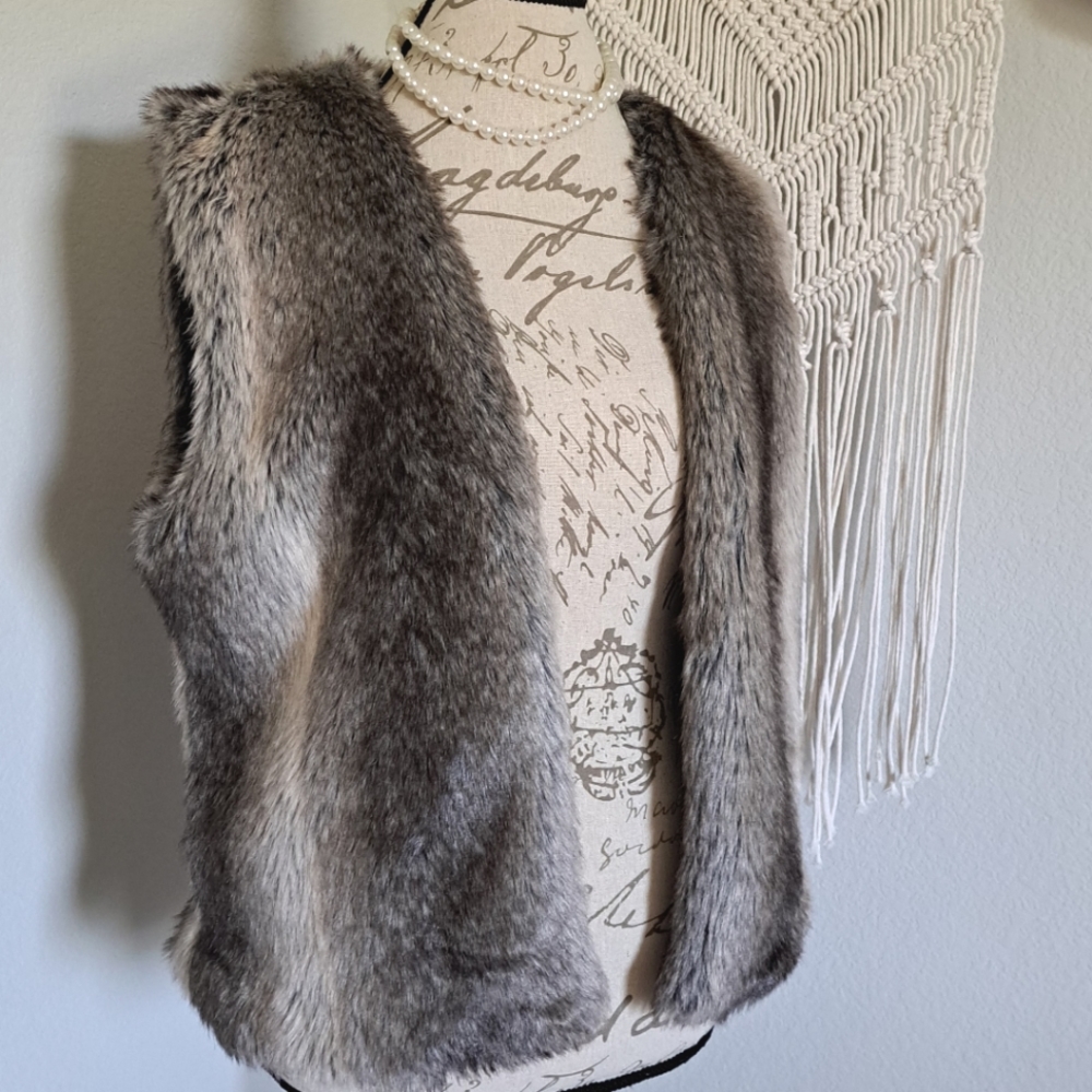 dELiA*s Faux Fur Vest